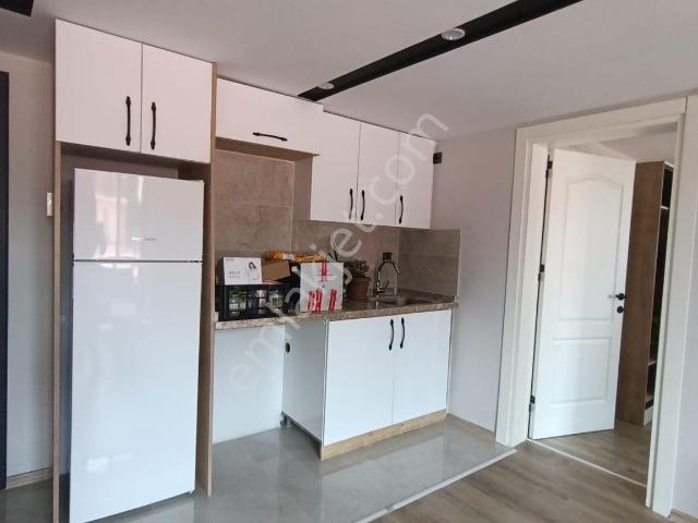 Seyhan Baraj Yolunda Yeşilyurt Mahallesinde Sıfır Eşyalı Kiralık 1+1 Daire