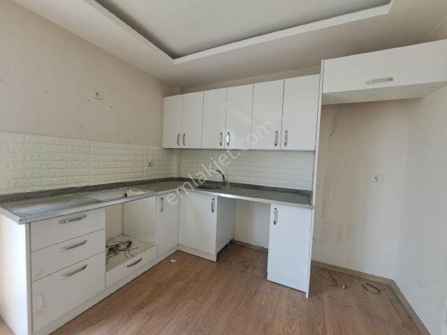 Seyhan Yeşilyurt'ta 3+1 Aydınlık Ve Ferah Satılık Daire