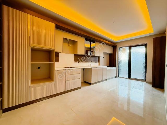 ▄seyit Gayrimenkul▄bölgenin İncisi.ege Mah.ultra Lüx Sıfır 130m²