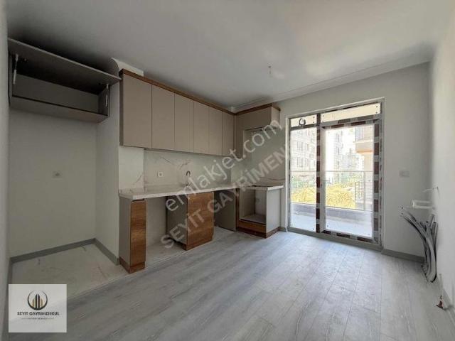 ▄seyit Gayrimenkul▄spor Kompleksi Yanı Sıfır Bina 2.kat_135m2