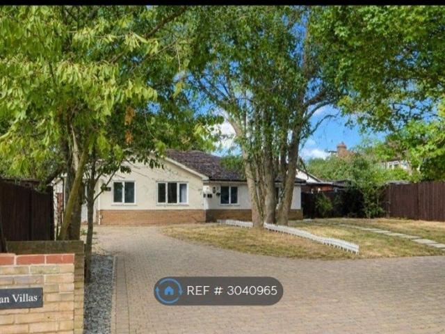 Seymer Road, Romford RM1, 2 bed bungalow to rent, £2,000 pcm | PrimeLocation
