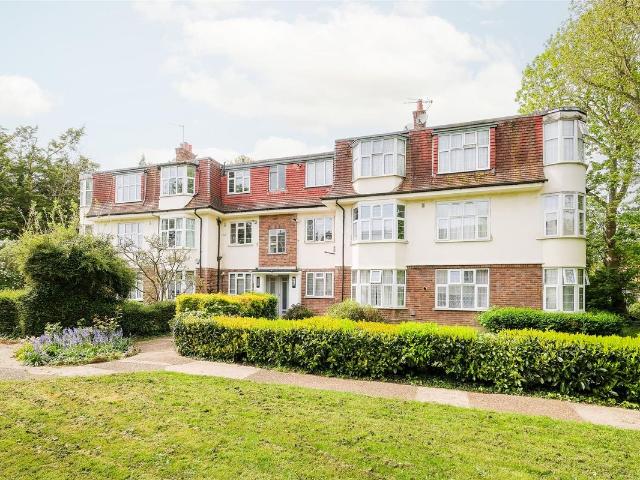Seymour Court, Whitehall Road, Chingford E4, 2 bed flat to rent, £1,650 pcm | PrimeLocation