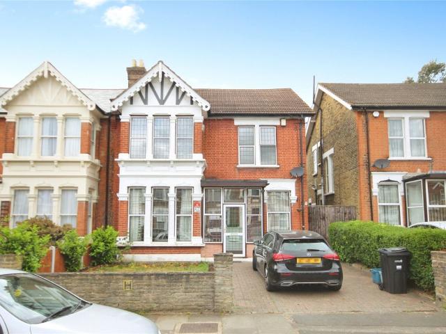 Seymour Gardens, Ilford IG1, 4 bed semi detached house to rent, £2,900 pcm | PrimeLocation