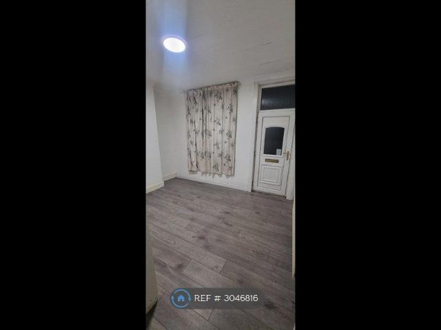 Seymour Road, Nuneaton CV11, 2 bed terraced house to rent, £1,050 pcm | PrimeLocation