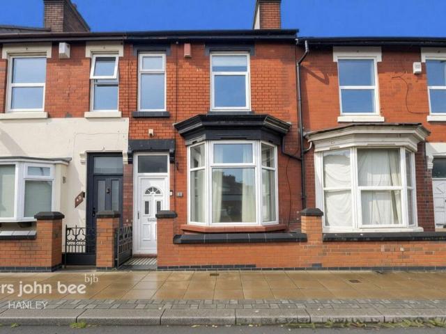 Seymour Street, Stoke on Trent 2 bed terraced house to rent £825 pcm £190 pw