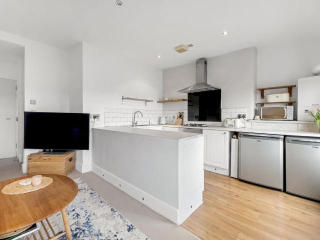 Seymour Terrace, Anerley, London SE20, 1 bed flat to rent, £1,500 pcm | PrimeLocation
