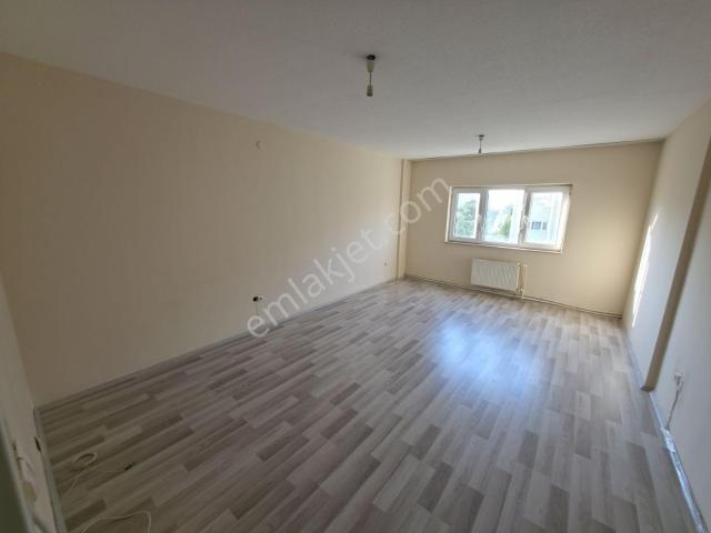 Seyrantepe Toki 2. Etapta Kiralık 3+1 Daire