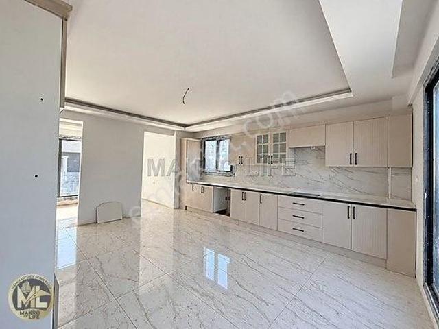 Seyrantepe Toplukonutta Yüksek Manzaralı 5,5+1 Triplex Villa