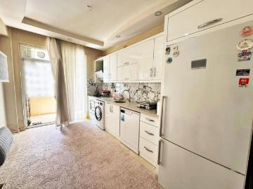 Seyrantepe'de Aktif Konumda Geniş Oturumlu Ara Kat 2+1 Daire
