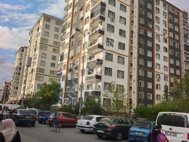 Seyran Emlak'tan Merkezi Konumda Satılık Uygun 3+1 Fırsat Daire