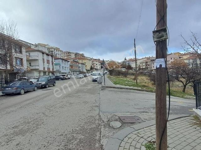 Seyranbağları Seyran Caddesi Üzeri Huzurevi Yakını 2+1 Daire