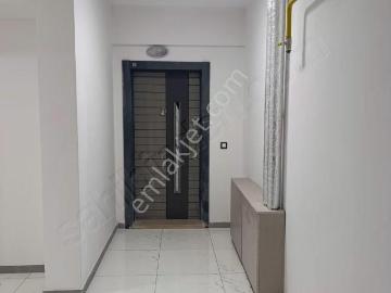 Seyrani Ana Yol Üzerinde Satılık 4+1 Daire