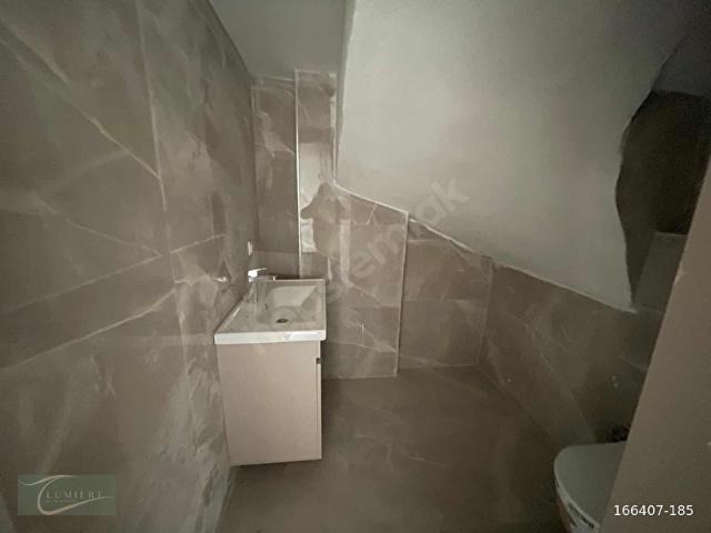 Seyrekte 3+1 Sıfır Teras Kat Kiralık Daire