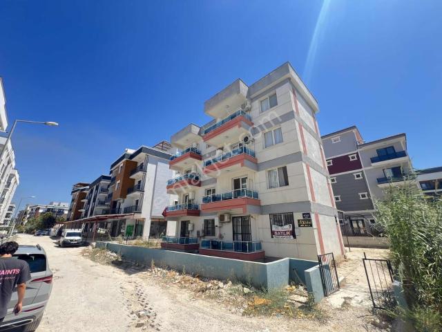 Seyrek'te Üniversite Karşısında 2+1 Satılık Daire