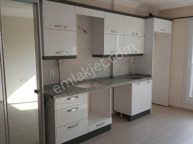 Seyrek'te Üniversite Yakını Kiralık 2+1 Daire 65m²
