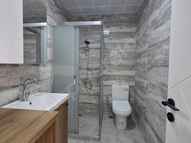 SEYREK'te HAVUZLU SİTE İÇİNDE 1+1 SATILIK DAİRE