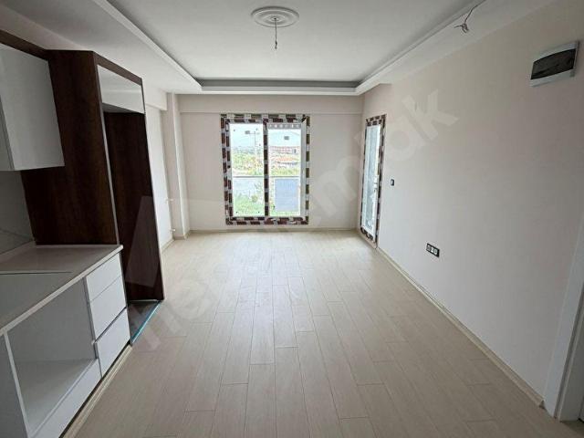 SEYREKTE SATILIK 1+1 FIRSAT DAİRE