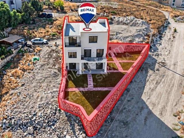 Seyrek Villakentte Sıfır 6+1 Villa | 262 M² Net | 394 M² Arsa
