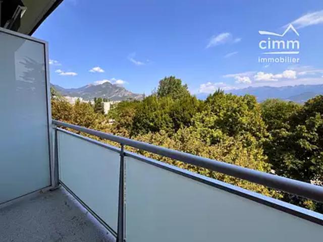 Seyssinet Pariset 38170 Achat / Vente appartement 3 pièces t3 au dernier étage parking