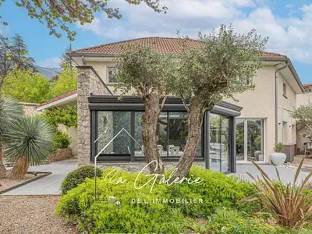 Seyssins 38180 Achat / Vente maison 6 pièces t6 piscine jardin