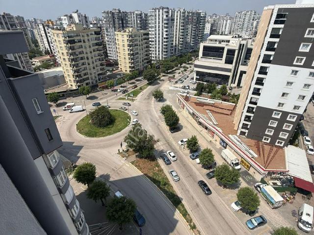 Sezar Hospital Yanında Hasarsız Cadde Üzerinde Satılık 4+1 Daire
