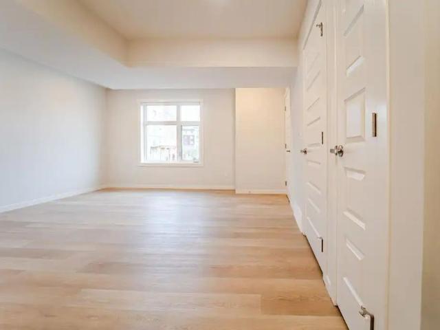 SF168 | 3 Bed, 2.5 Bath Townhouse Mahogany SE Calgary — 3 Bedroom 2.5 Bathrooms
