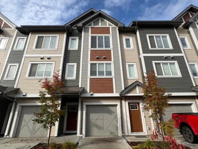 SF99 Modern 2 Bedroom + Den 2.5 Bathroom Townhouse in Secord 1 month FREE — 2 Bed + Den 2.5 Bath