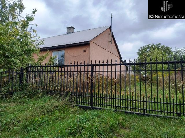 Dom wolnostojący 110 m² z ogrodem i murowaną oborą