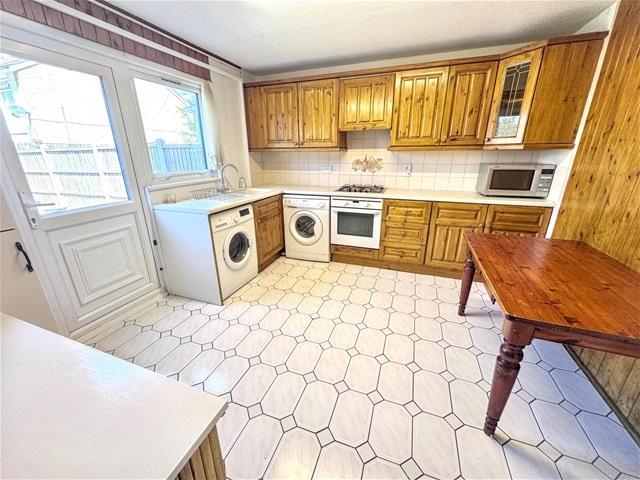 Skelley Road, Stratford 3 bed house to rent £2,400 pcm £554 pw