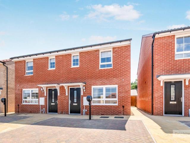 Skelton Drive, Thurston, Bury St Edmunds 2 bed house to rent £1,350 pcm £312 pw