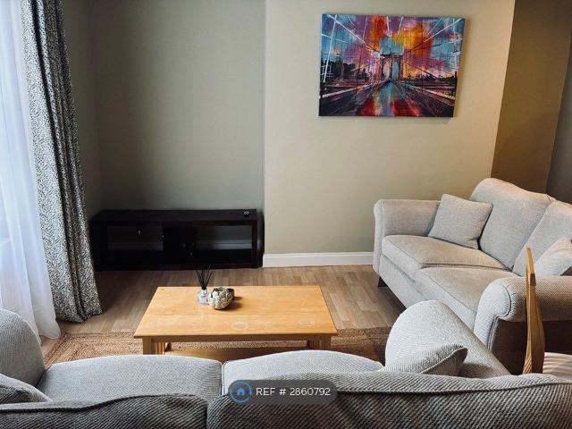 Skene Terrace, Aberdeen AB10, 2 bed flat to rent, £875 pcm | PrimeLocation