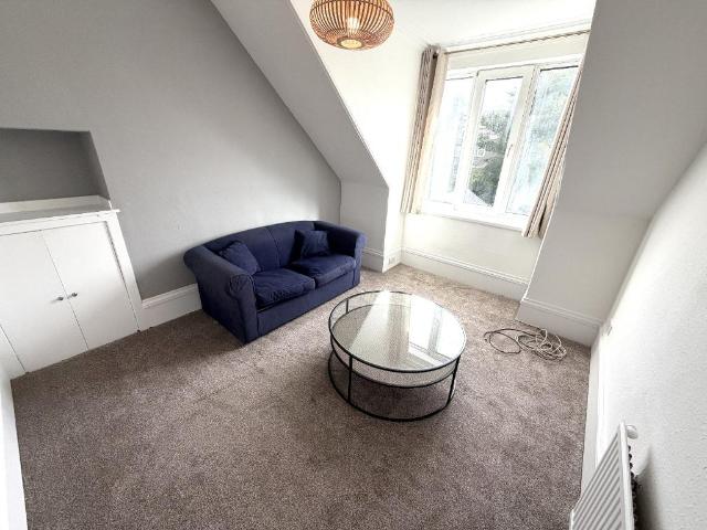 Skene Street, City Centre, Aberdeen. 1 bed flat to rent £575 pcm £133 pw
