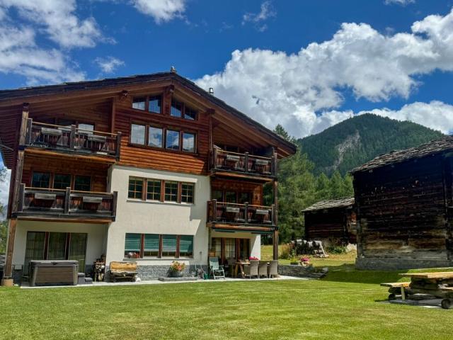 Ski in und Ski out / 4.5 Zimmerwohnung in ruhiger Wohnlage