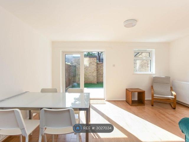Skiers Street, London E15, 3 bed terraced house to rent, £2,750 pcm | PrimeLocation