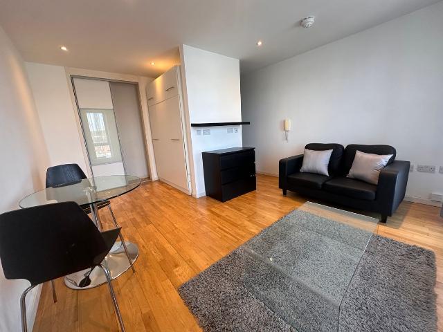 Skinner Lane, Leeds LS7, Studio to rent, £650 pcm | PrimeLocation