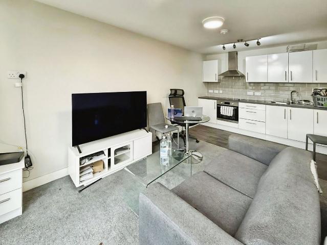 Skinner Lane, Leeds, West Yorkshire LS7, 1 bed flat to rent, £795 pcm | PrimeLocation