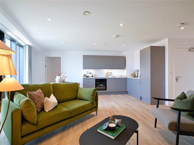 Skinner Street, Leeds, LS1 3 bed apartment to rent £1,992 pcm £460 pw