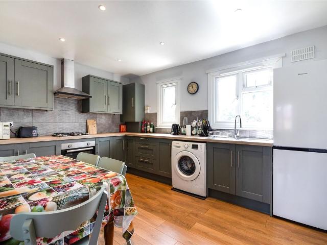 Skipsey Avenue, London E6, 3 bed flat to rent, £2,200 pcm | PrimeLocation