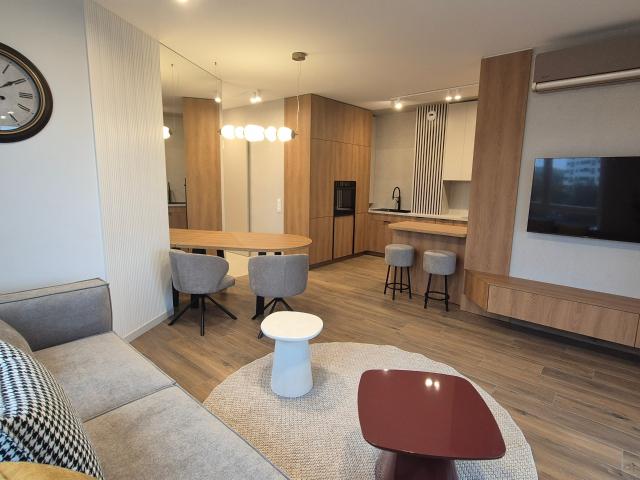 SKY Atal Korfantego 70m unikatowy apartament luksusowo wyposażony klimatyzacja 3 pok garderoba 2 miejsca postojowe + m dla jednośladu