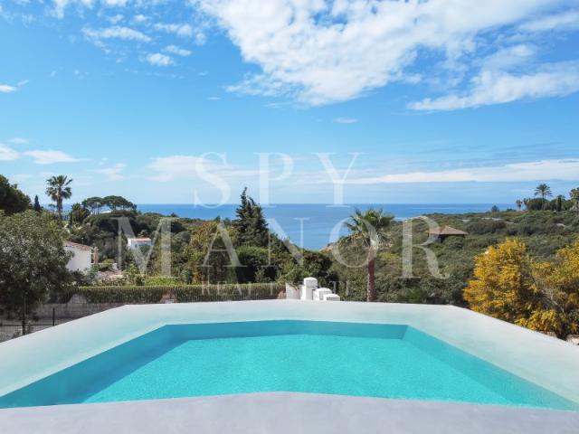 Moradia Moderna V5 com Vista Mar em Carvoeiro Sky Base One