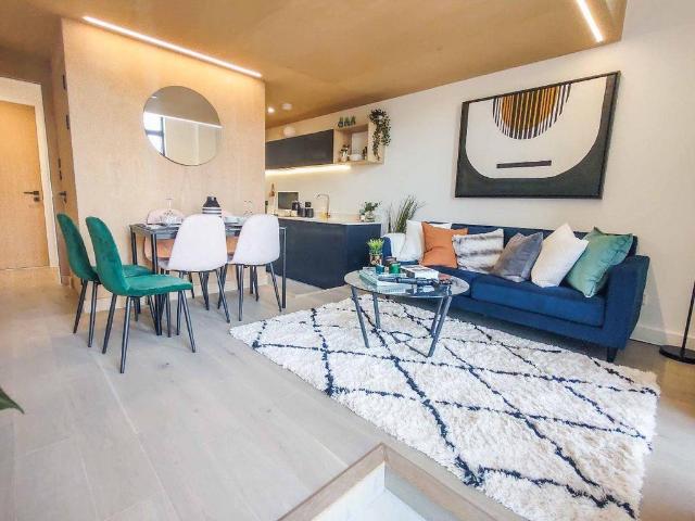 Sky Gardens, Castlefield 2 bed apartment to rent £1,200 pcm £277 pw