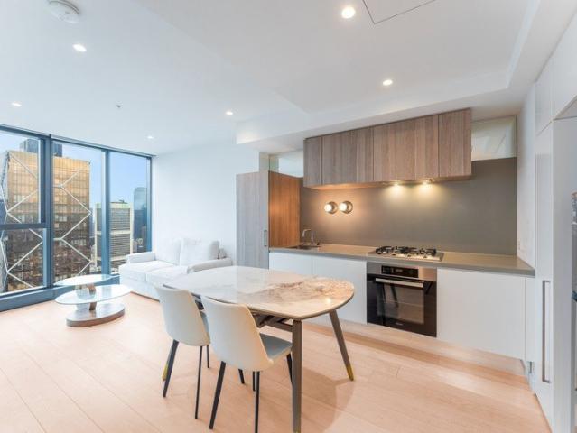 Sky High City Living with Flexible Space in the Heart of Melbourne