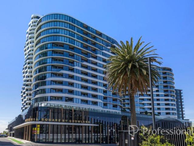 Sky High Lifestyle with Stunning Views