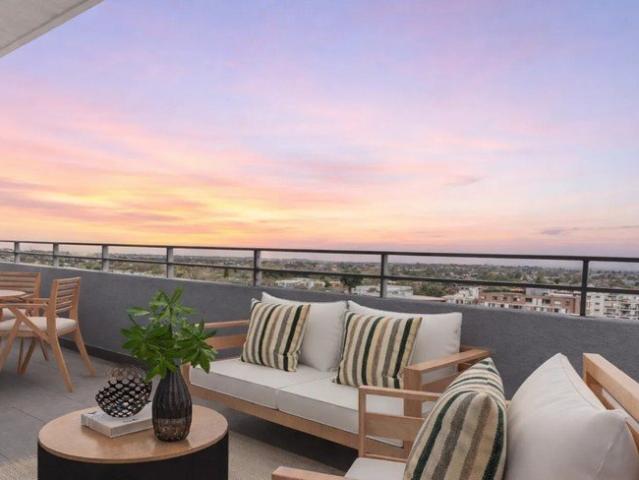 Sky High Luxury: 147sqm Penthouse with Rare 4 Bedroom Functionality