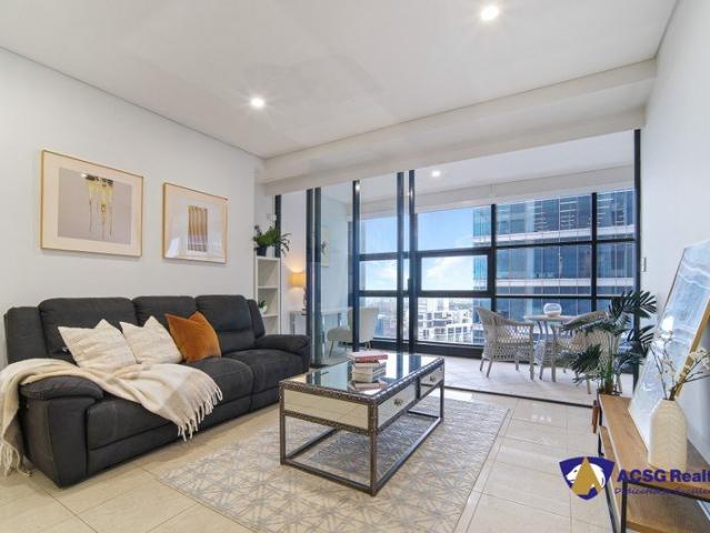 Sky High Luxury Living with Hyde Park Views & Rare Dual Storage