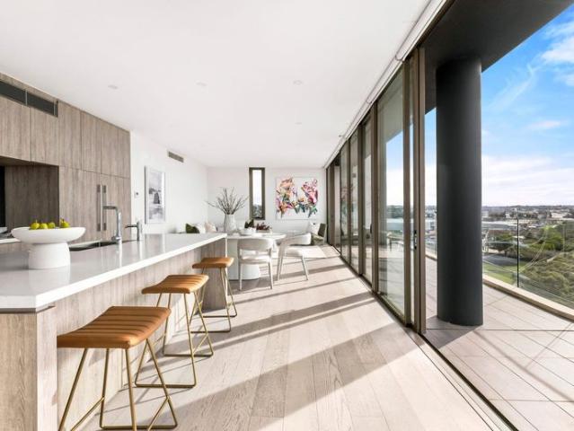 Sky High Luxury with Unrivalled Panoramic Views