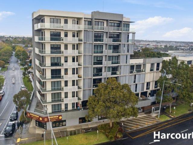 SKY HIGH PREMIUM LIVING ON TOP FLOOR | MUST INSPECT