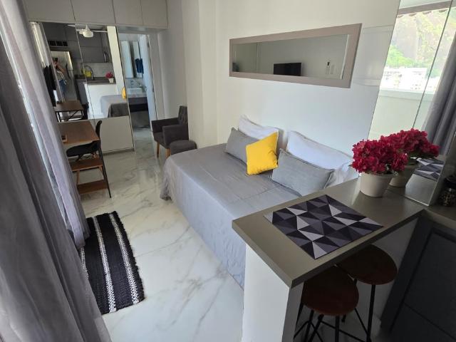 Sky Loft Penthouse: 20m² Terrace + Mountain View