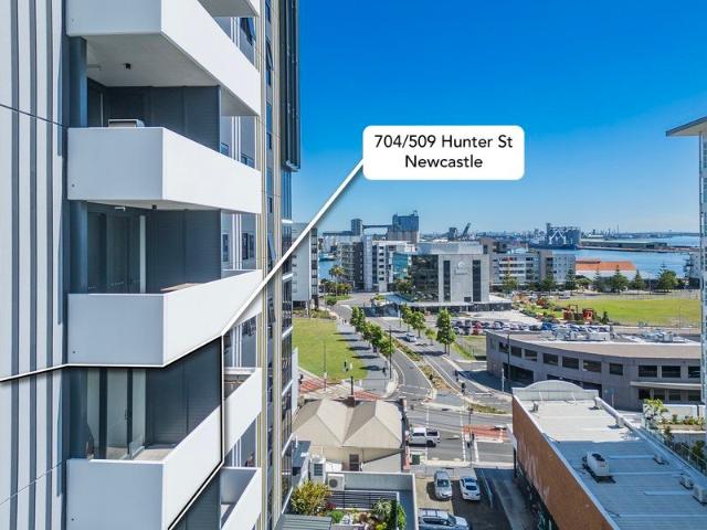 SKY RESIDENCES Modern East Facing Studio