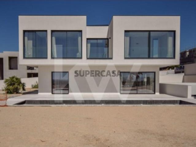 SKYCITY Moradia de Luxo T4 na Serra de Carnaxide Jardim Piscina Vista Rio